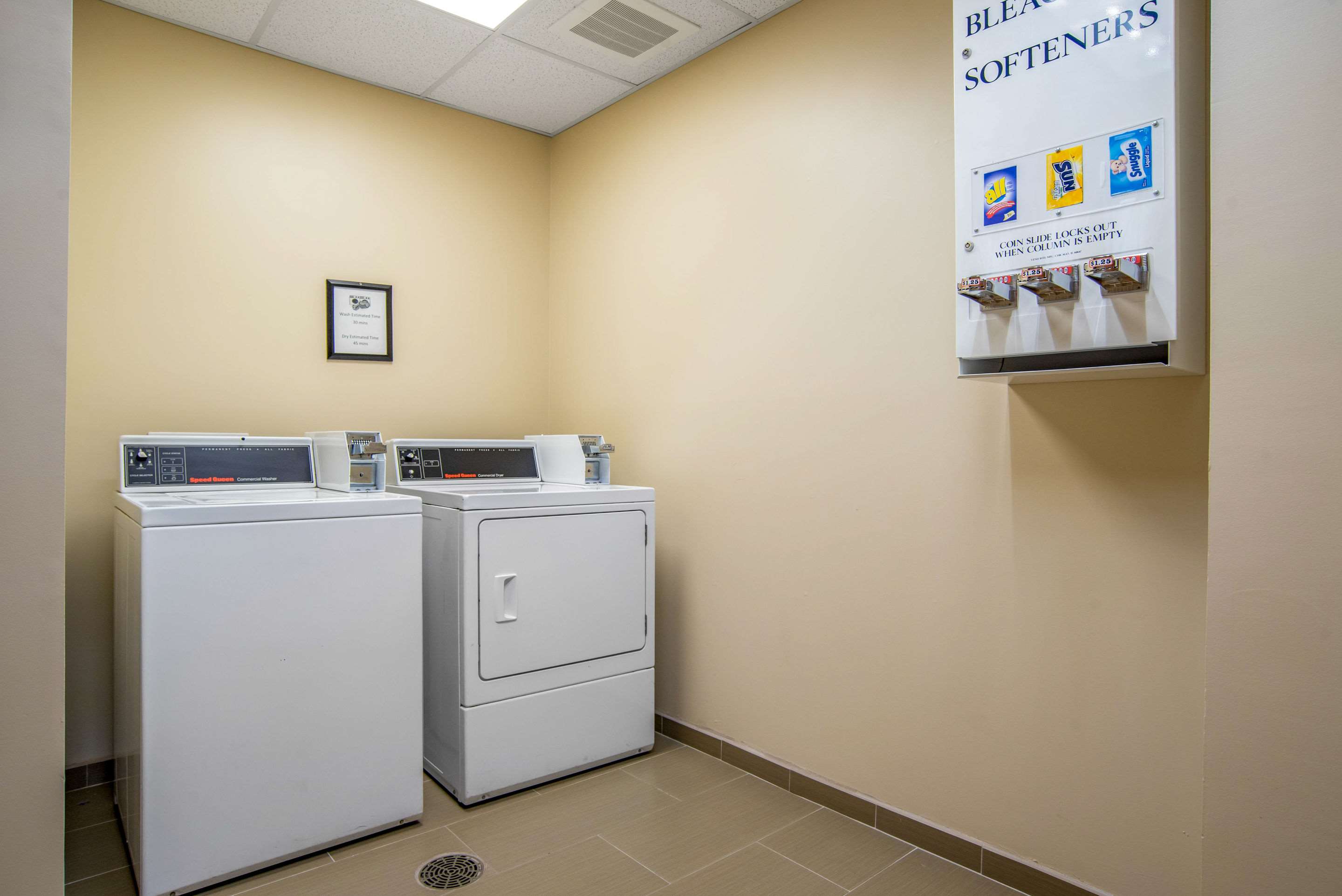 Guest laundry facilities | Comfort Suites Gulfport