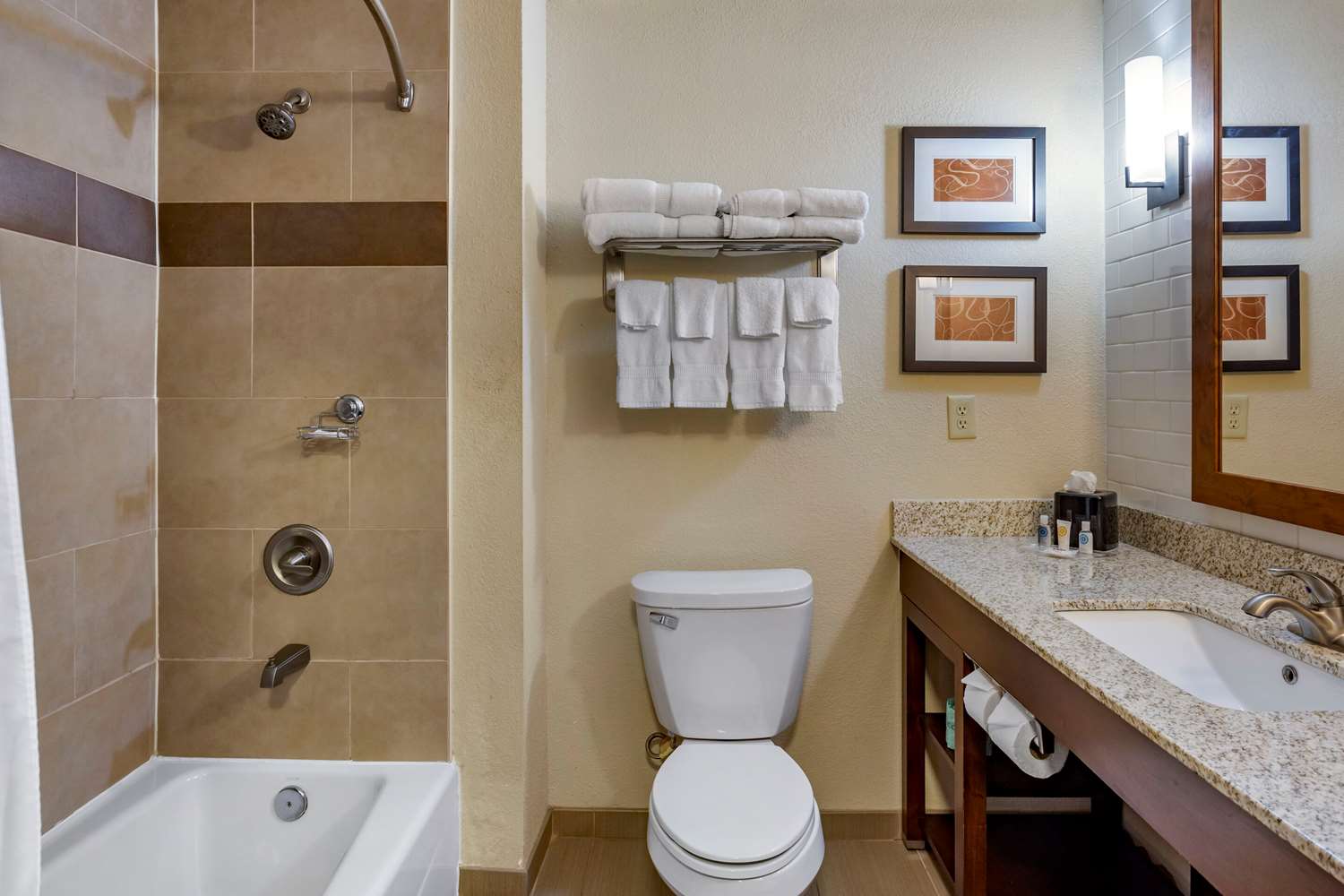 Comfort Suites Batesville I55, Exit 243, MS See Discounts