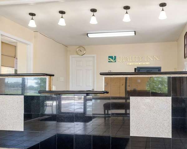  - Quality Inn Louisville