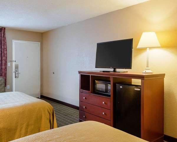  - Quality Inn Louisville