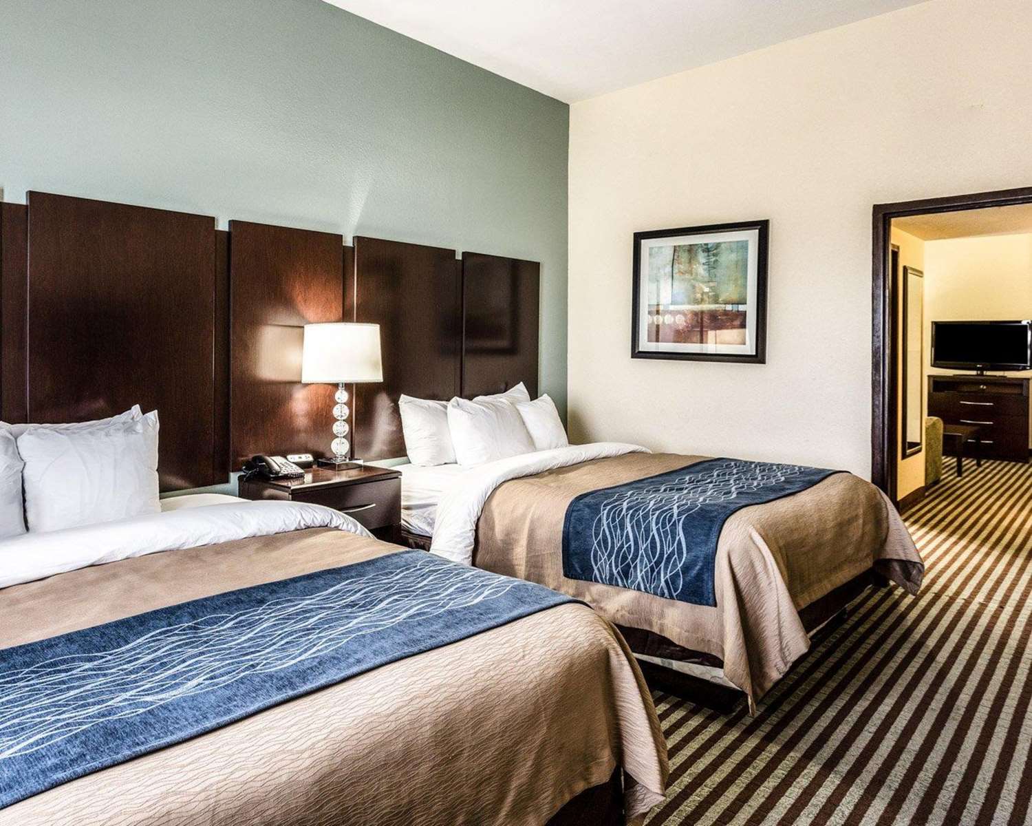 Comfort Inn & Suites Grenada, MS See Discounts