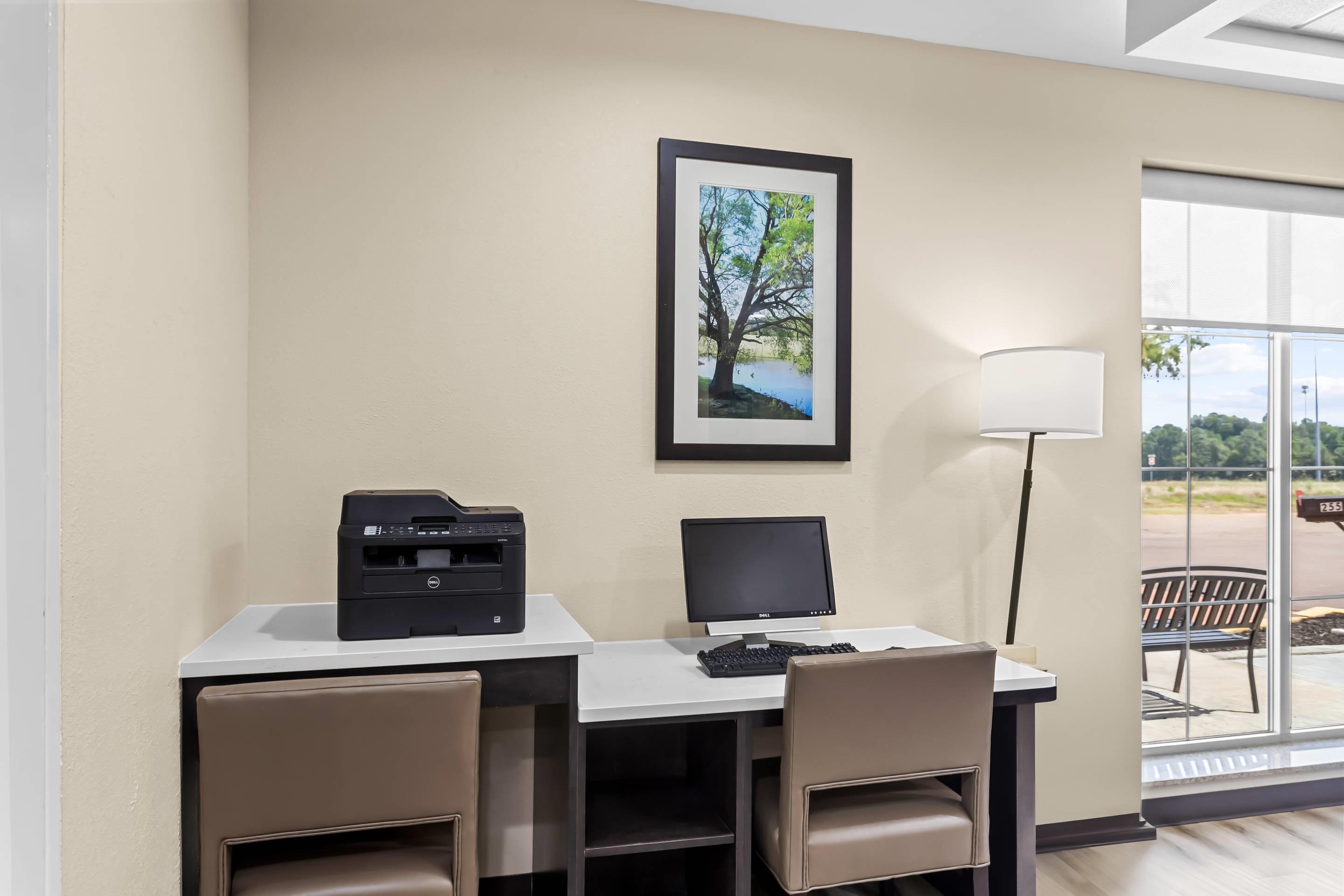 Computer in the lobby | Comfort Inn & Suites Grenada