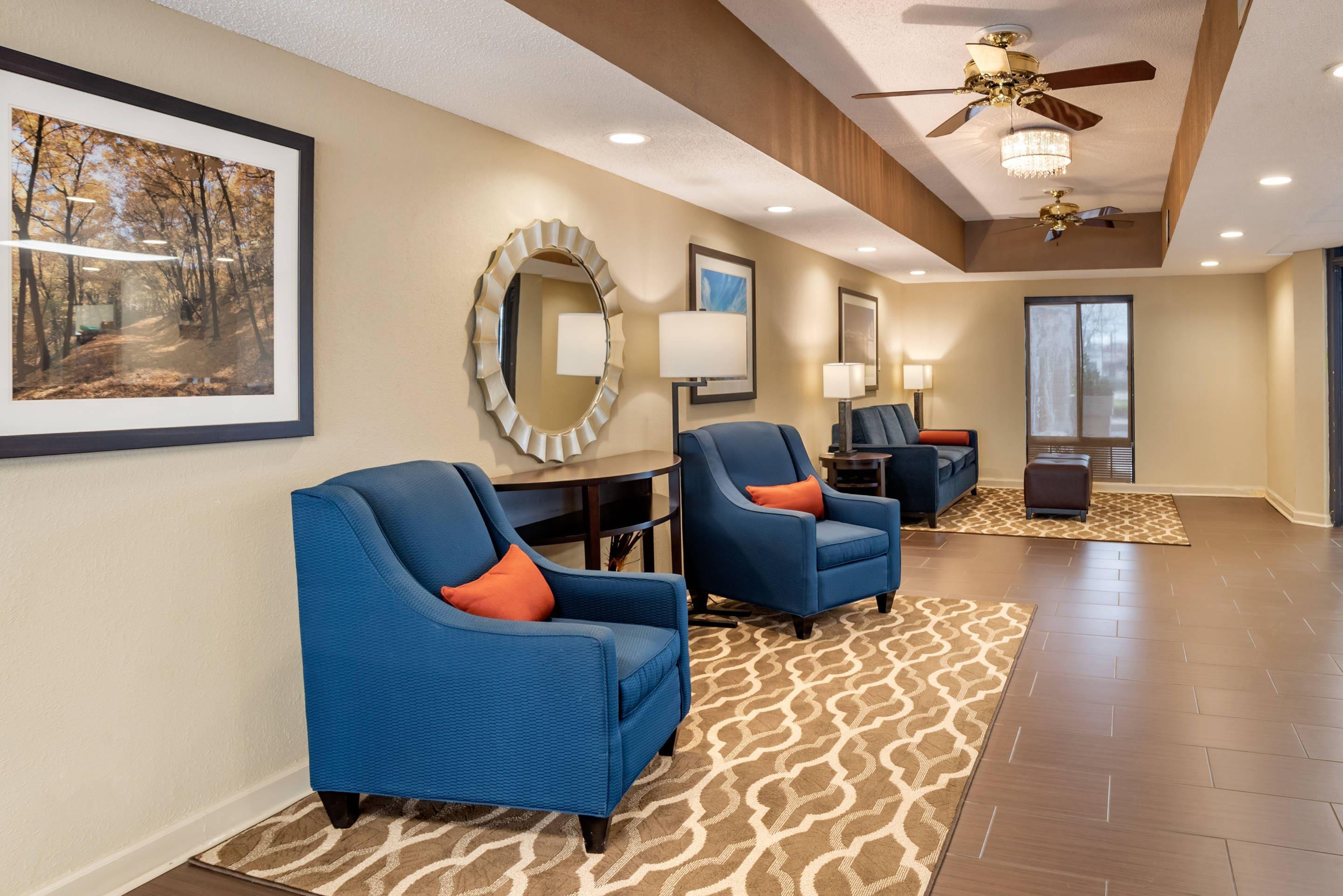 Hotel lobby | Comfort Inn
