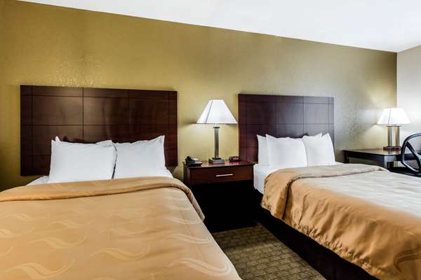  - Quality Inn Batesville - I-55, Exit 243