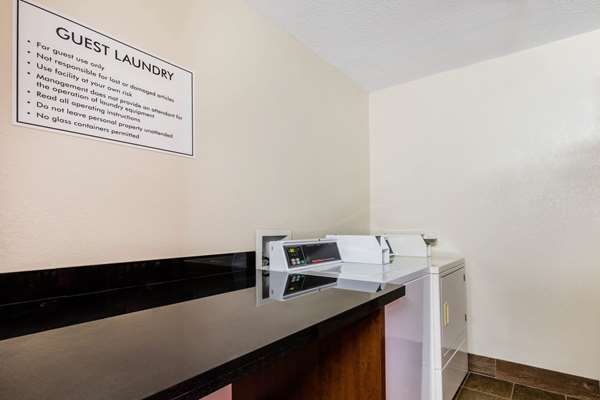 Amenities - Quality Inn Batesville - I-55, Exit 243