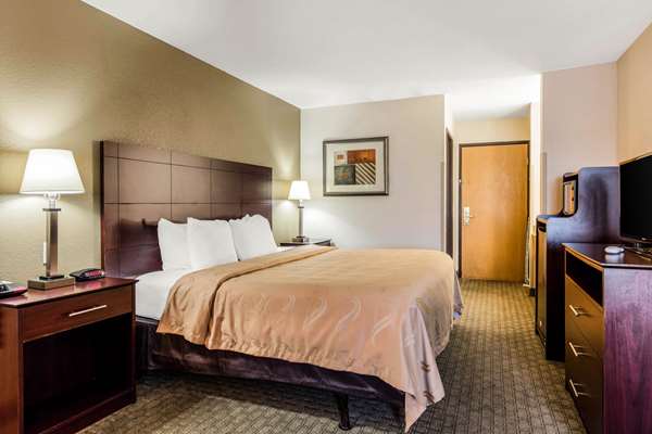  - Quality Inn Batesville - I-55, Exit 243