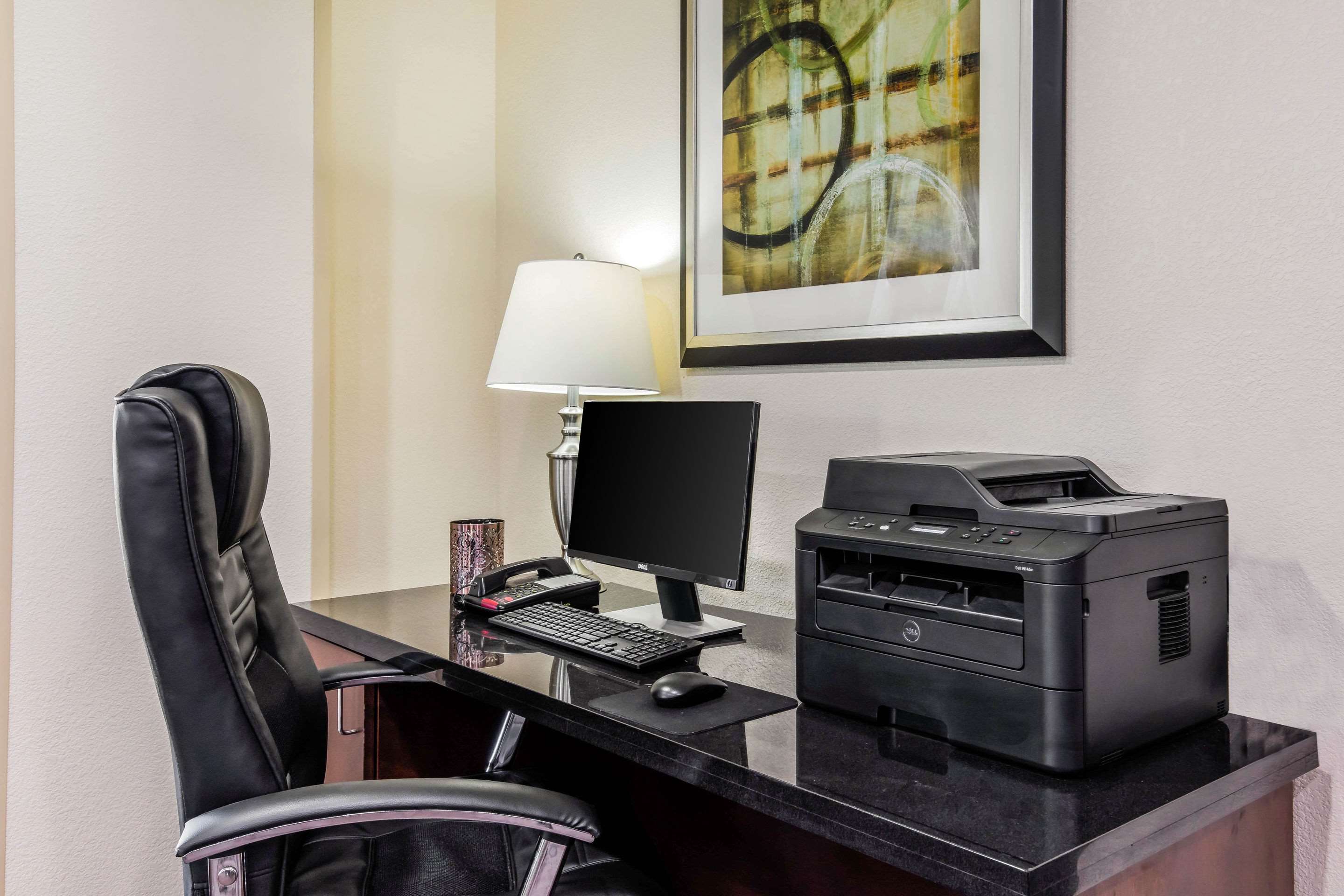Business center | Quality Inn