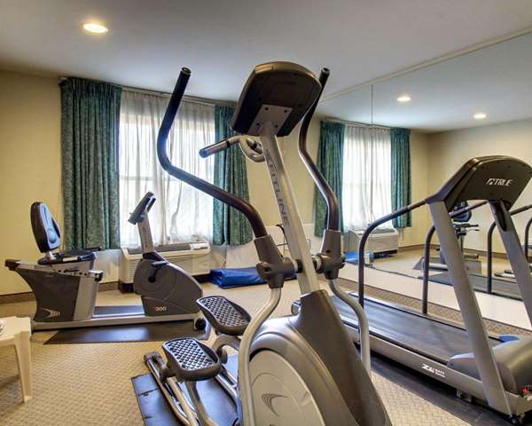 Fitness/ Exercise Room - Econo Lodge Flowood