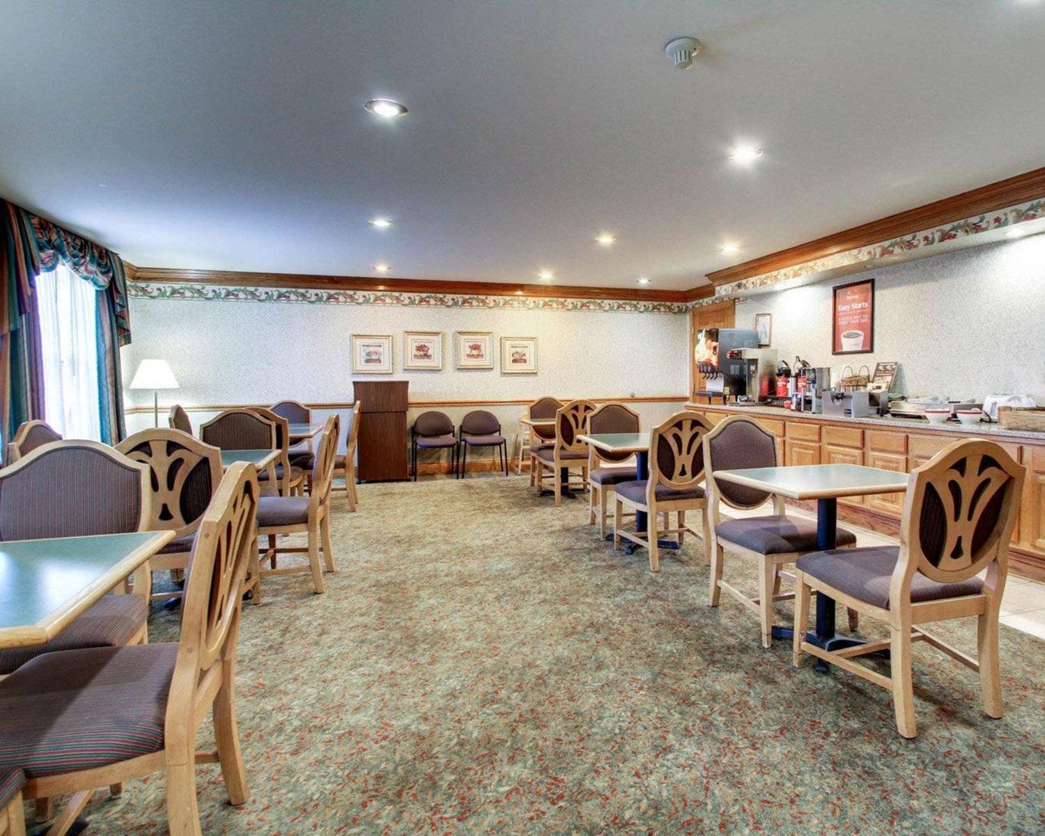 Econo Lodge Flowood, MS See Discounts