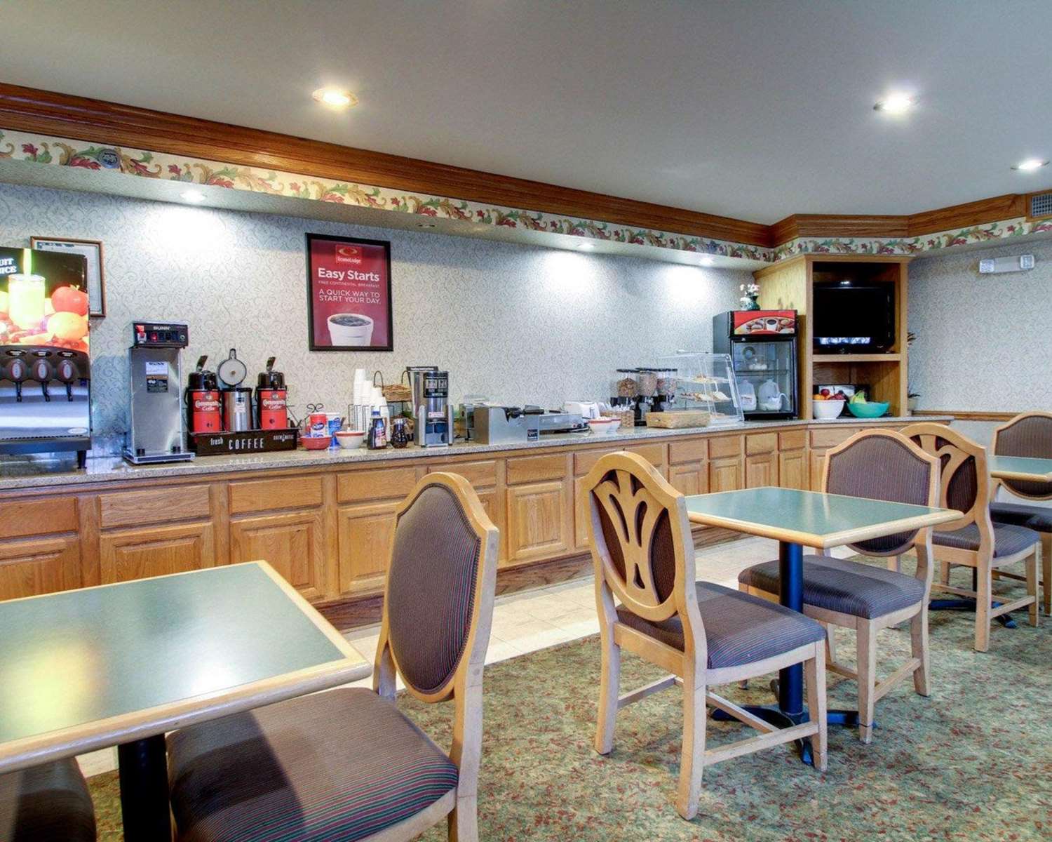 Econo Lodge Flowood, MS See Discounts