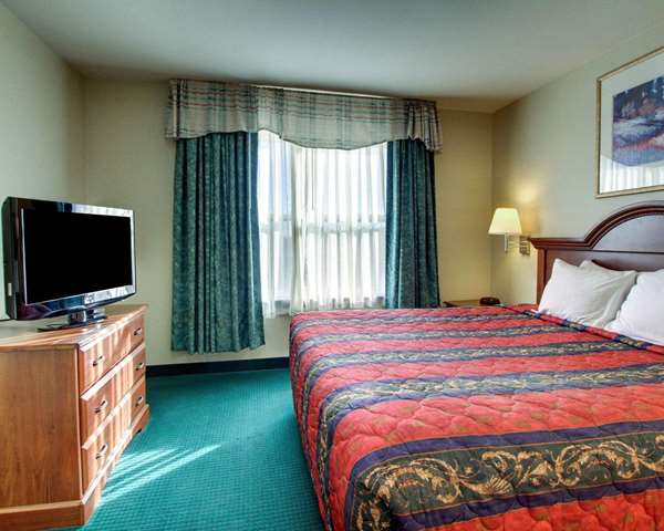 Suite - Econo Lodge Flowood