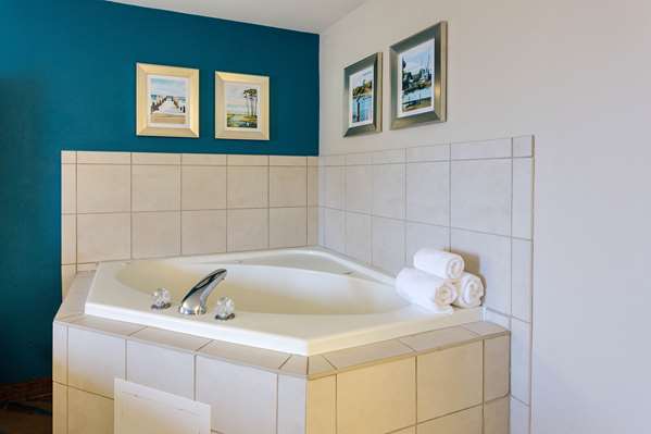 Suite - Quality Inn Gulfport - I-10, Exit 34