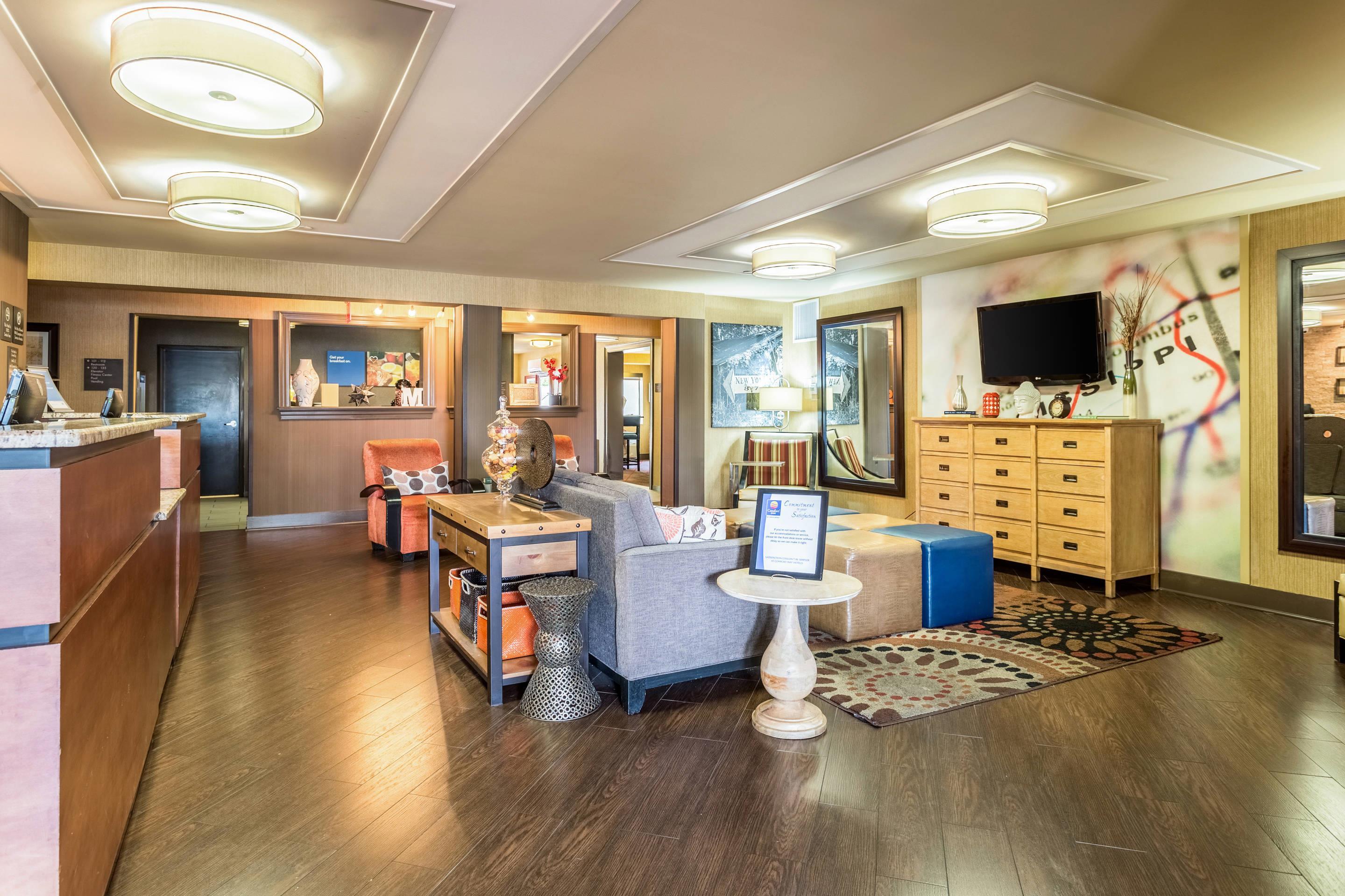 Hotel lobby | Comfort Inn