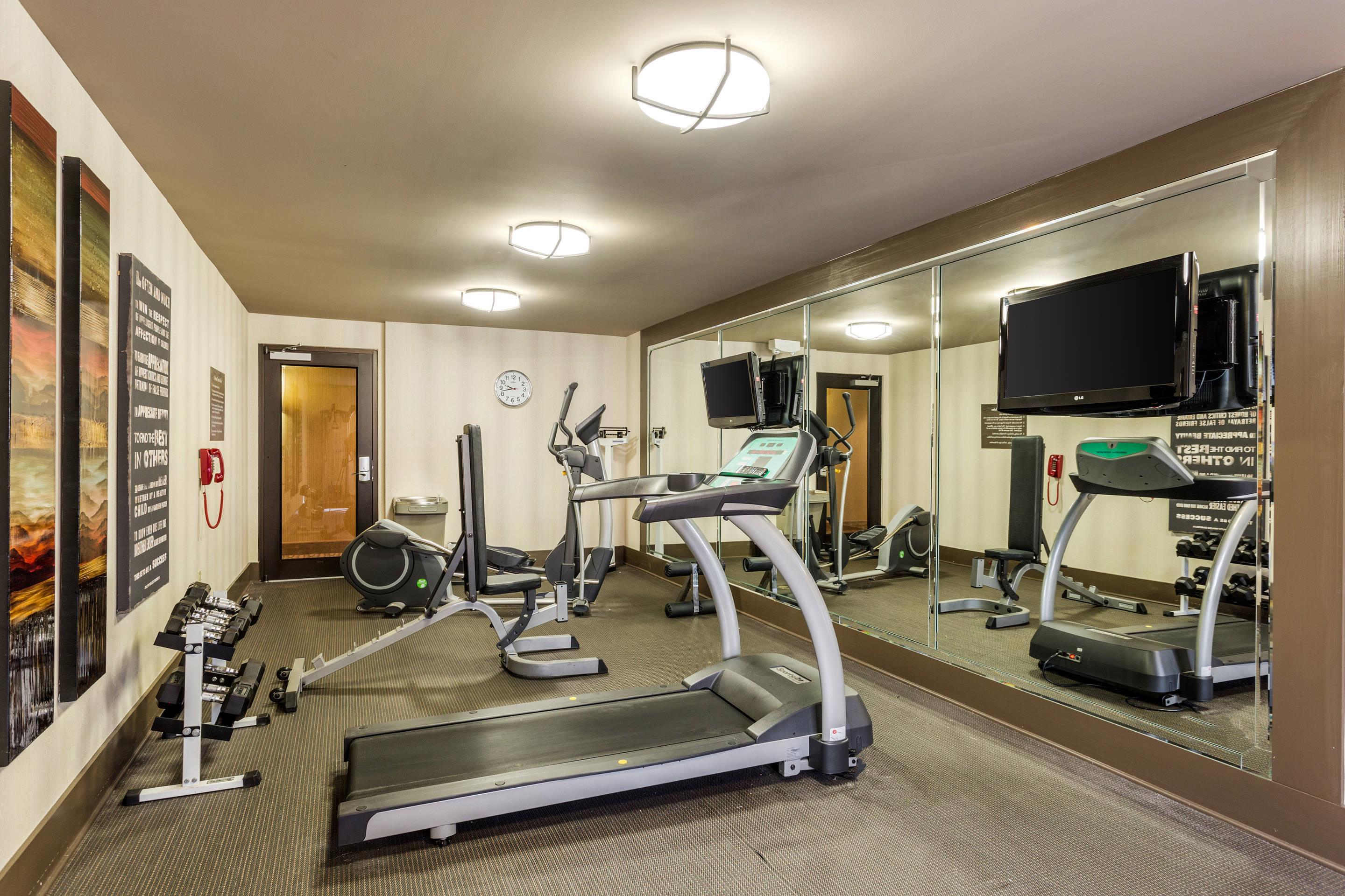 Exercise room | Comfort Inn