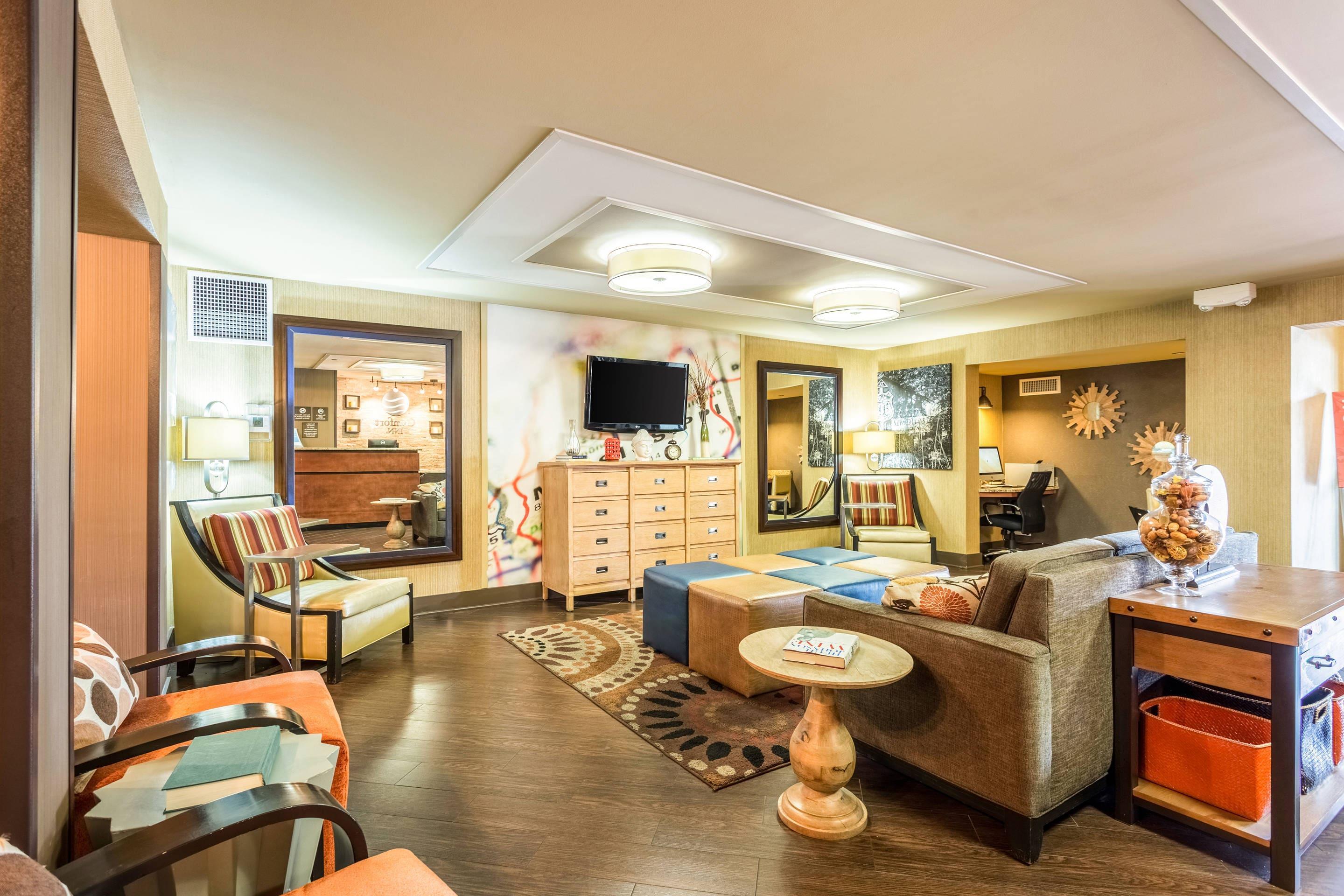 Spacious lobby with sitting area | Comfort Inn