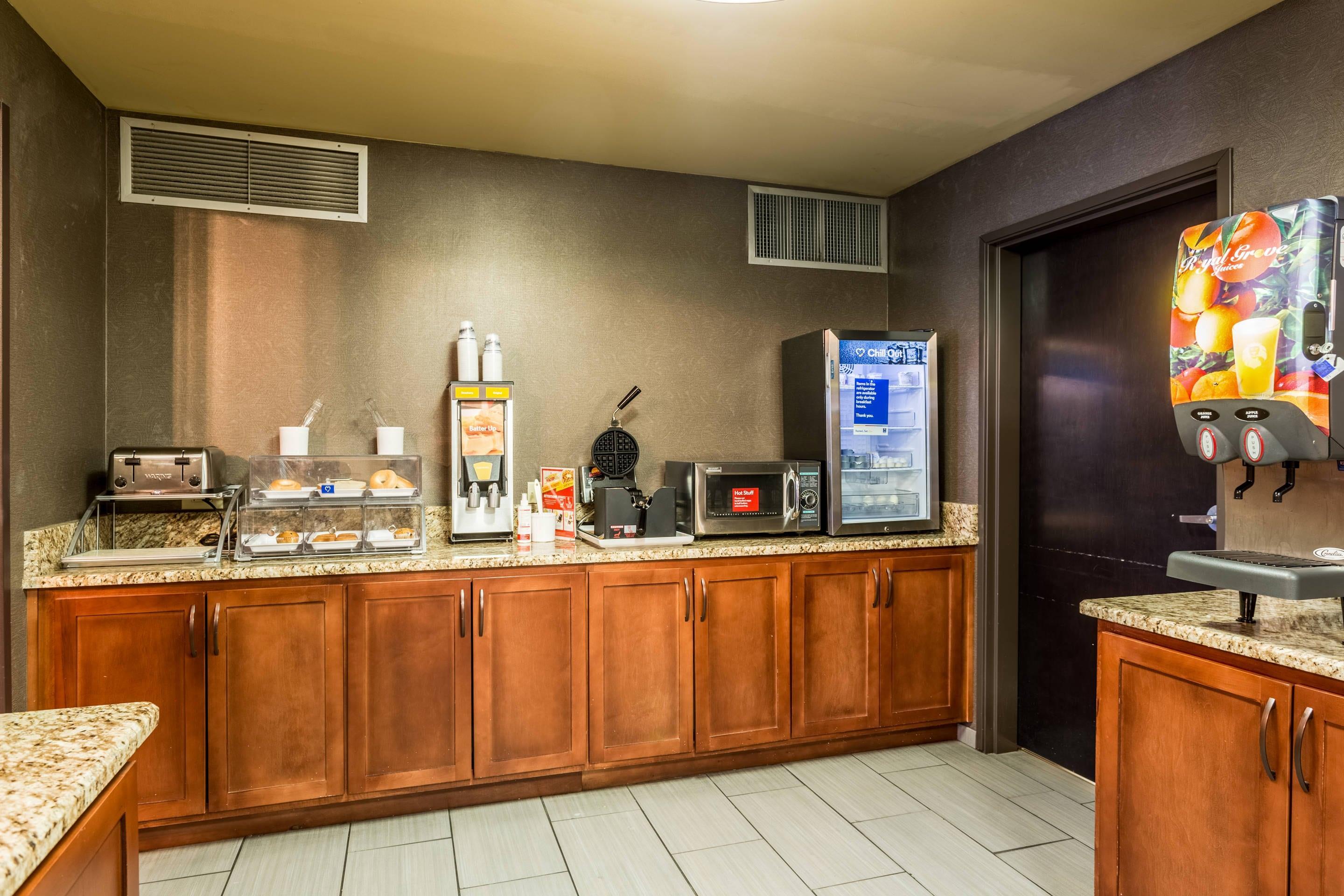 Assorted breakfast items | Comfort Inn