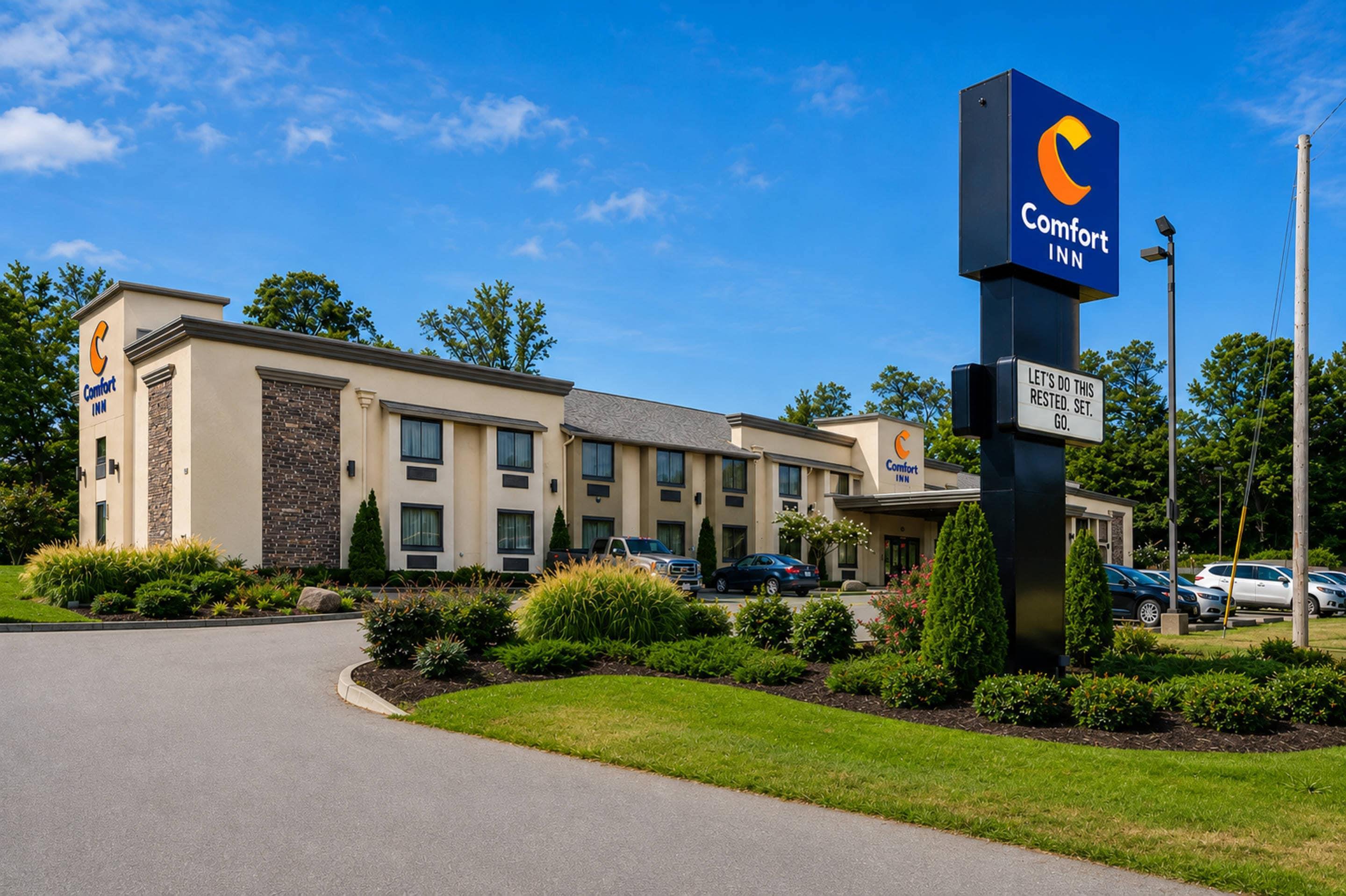 Hotel exterior | Comfort Inn Tupelo Central