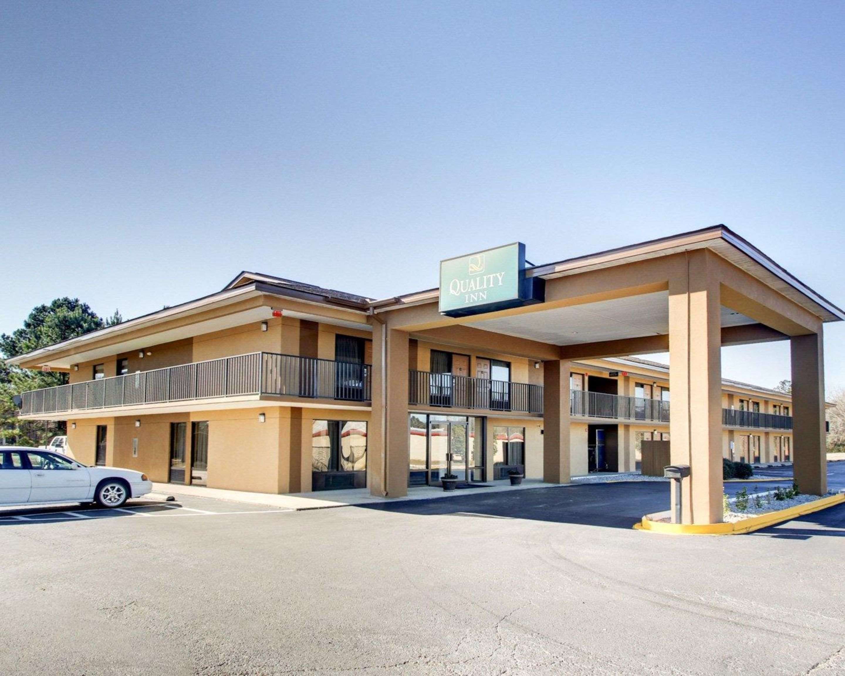 Hotel exterior | Quality Inn