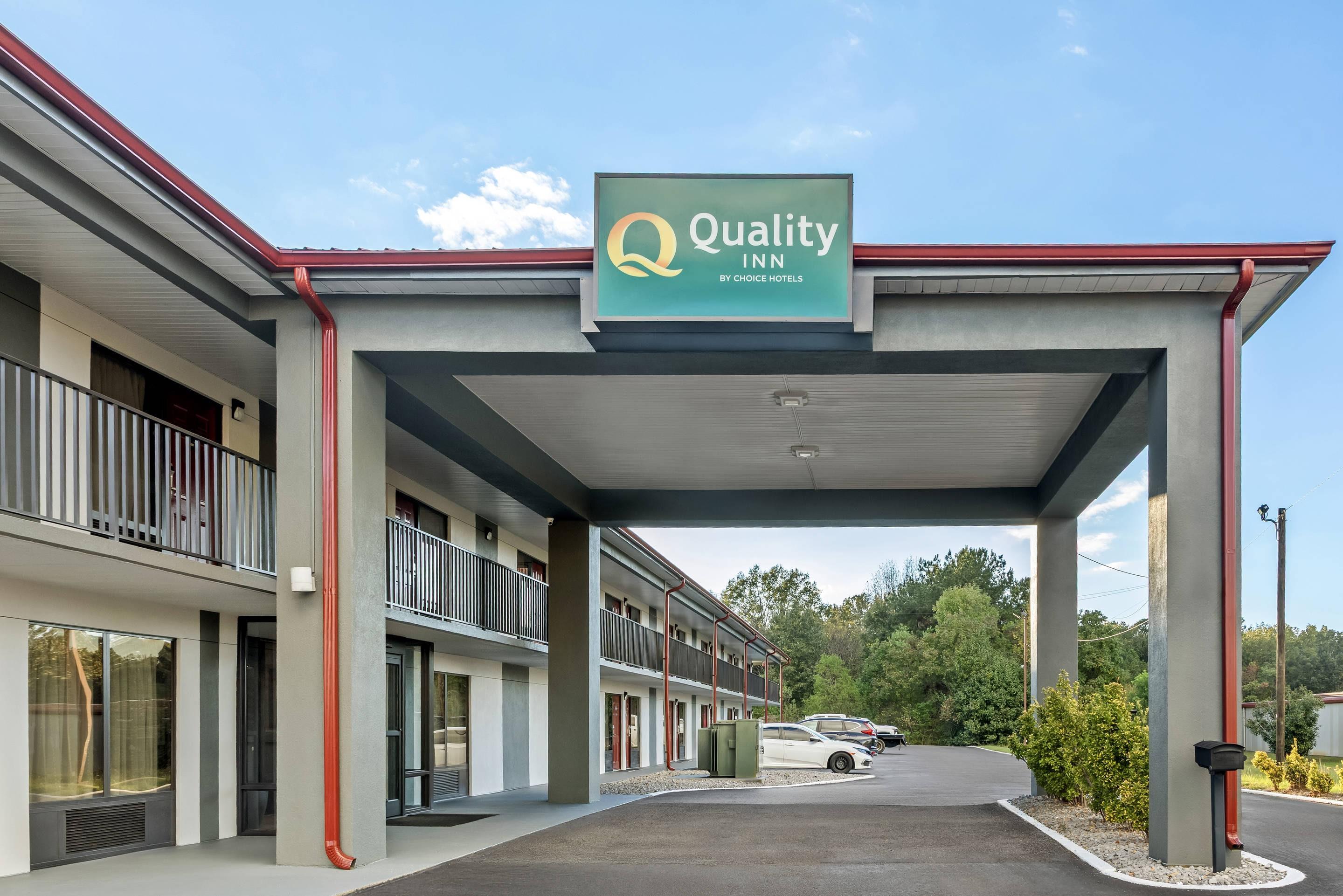 Hotel exterior | Quality Inn