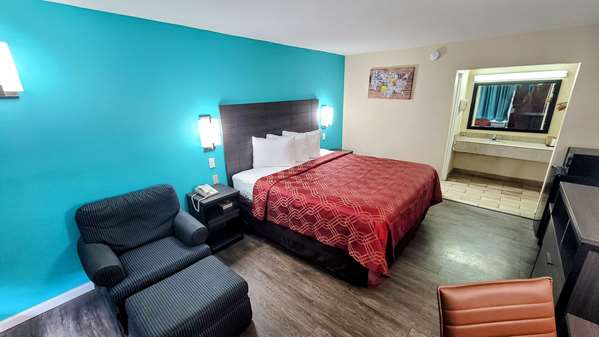  - Econo Lodge Kosciusko