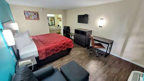  - Econo Lodge Kosciusko