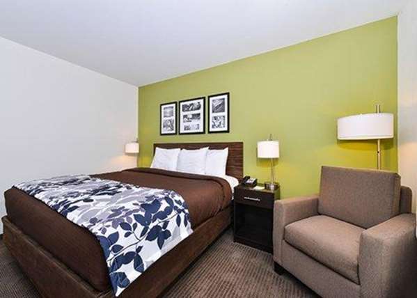  - Sleep Inn & Suites Gulfport - I-10, Exit 34
