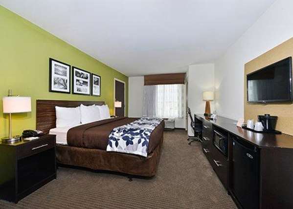 - Sleep Inn & Suites Gulfport - I-10, Exit 34
