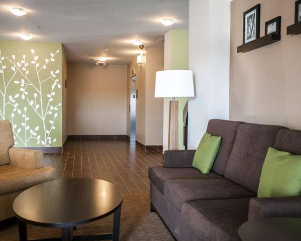  - Sleep Inn & Suites Gulfport - I-10, Exit 34