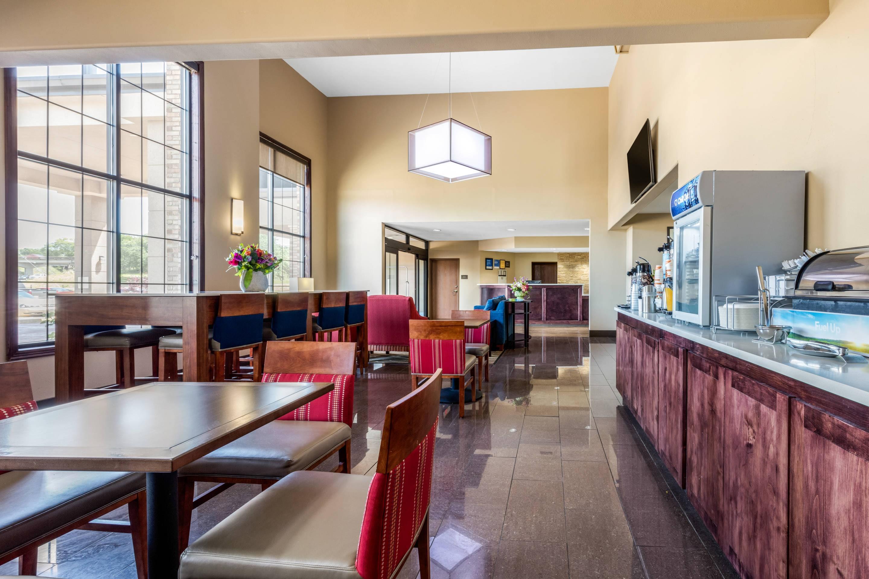 Breakfast area