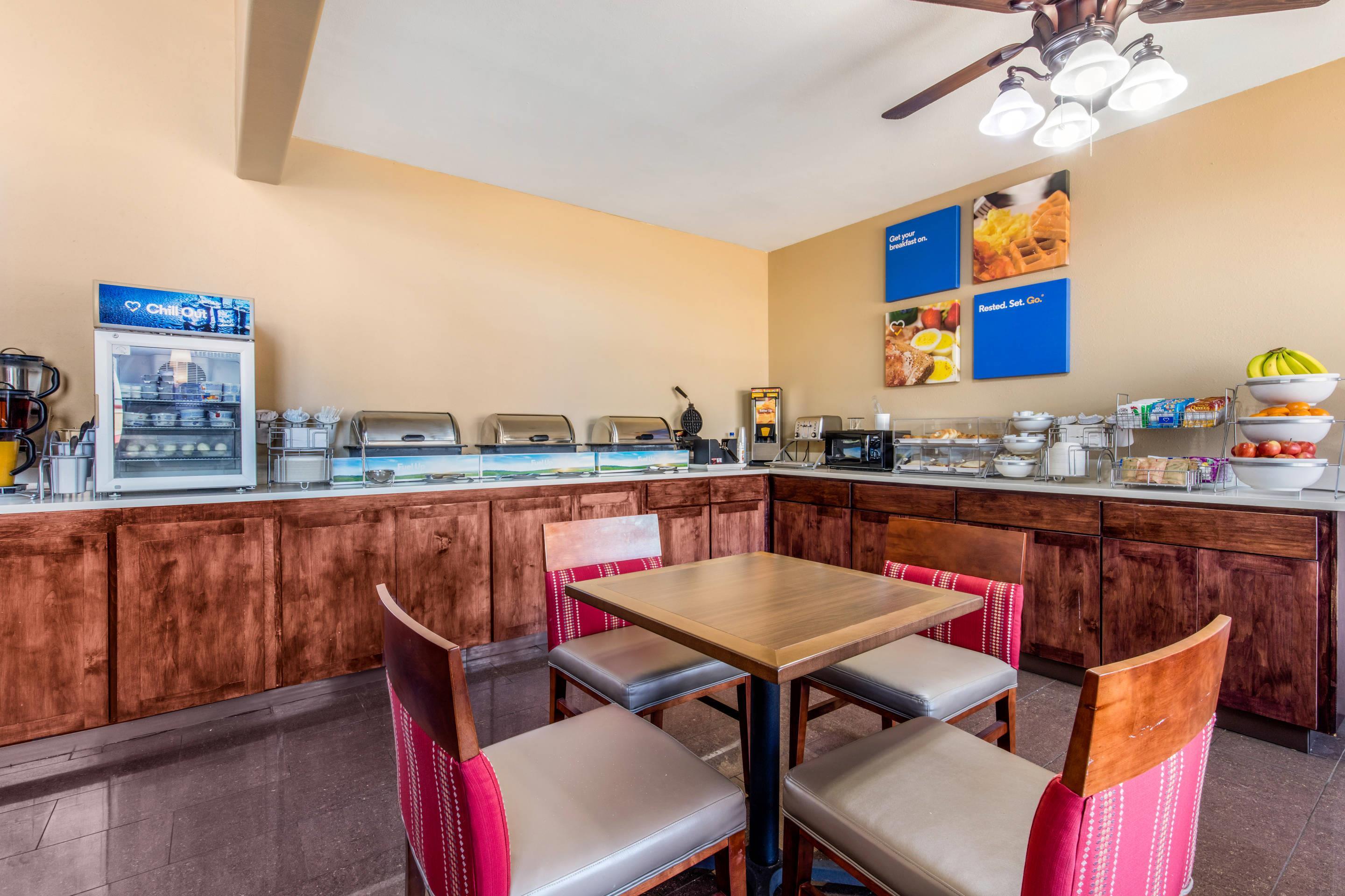 Breakfast area