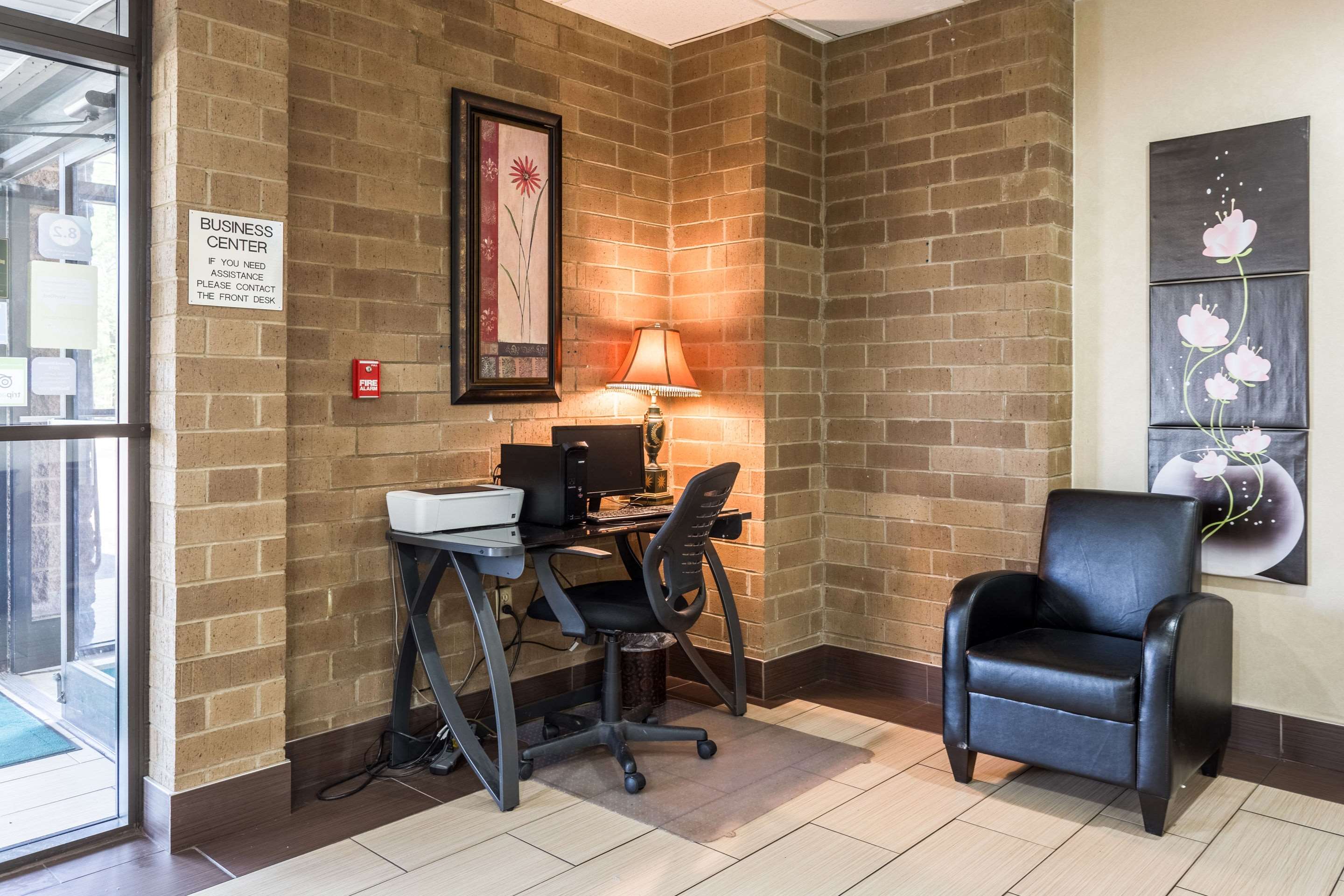 Business center | Quality Inn Tupelo