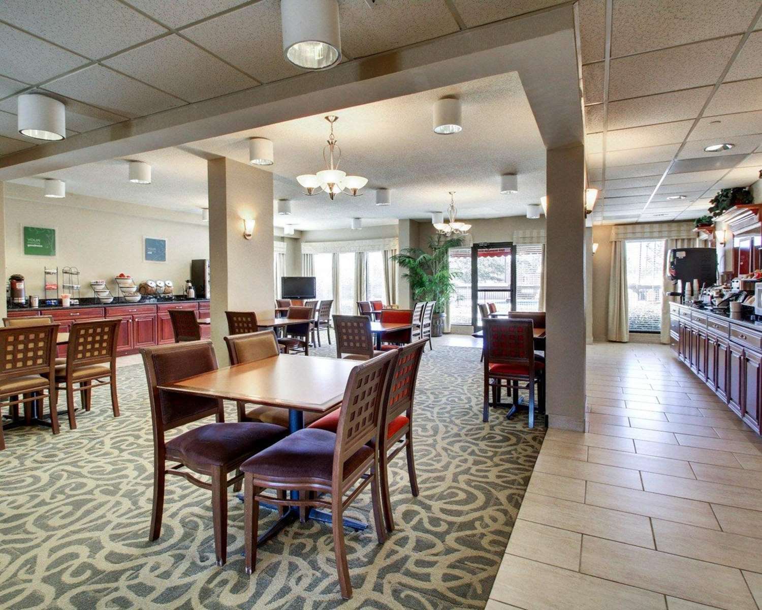 Comfort Inn Moss Point, MS See Discounts
