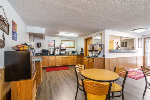  - Econo Lodge Miles City