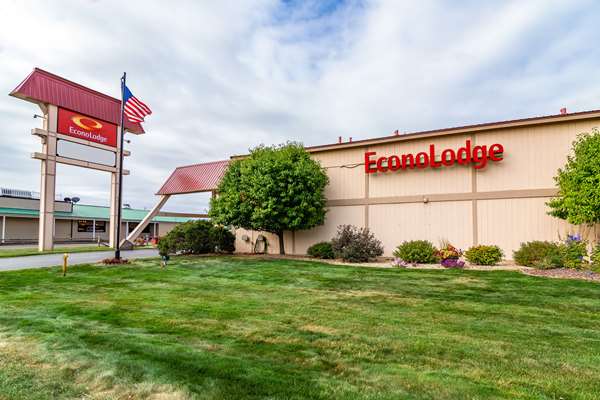 Exterior view - Econo Lodge Miles City