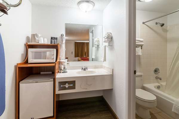  - Econo Lodge Miles City