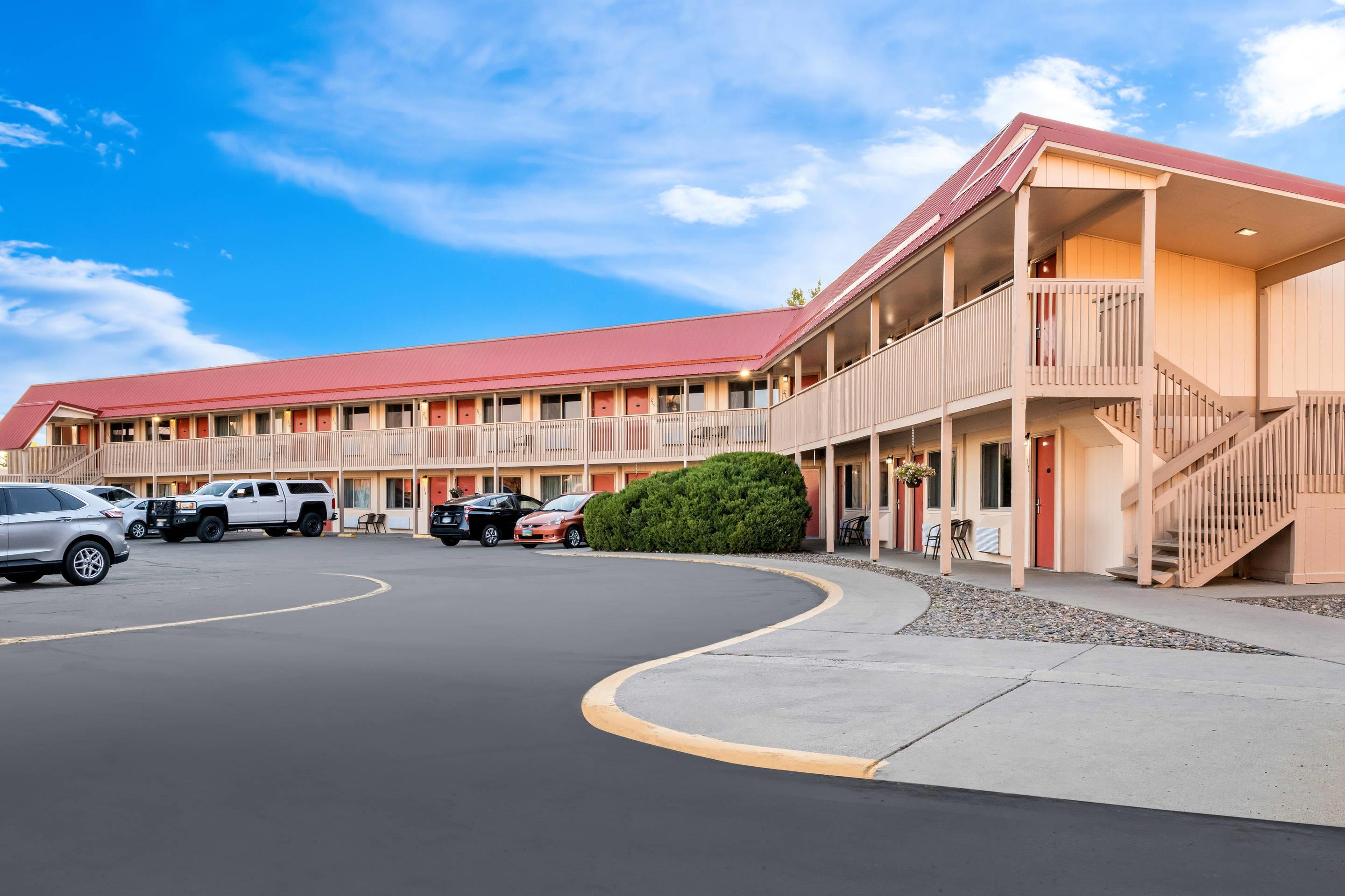 Hotel exterior | Econo Lodge Miles City