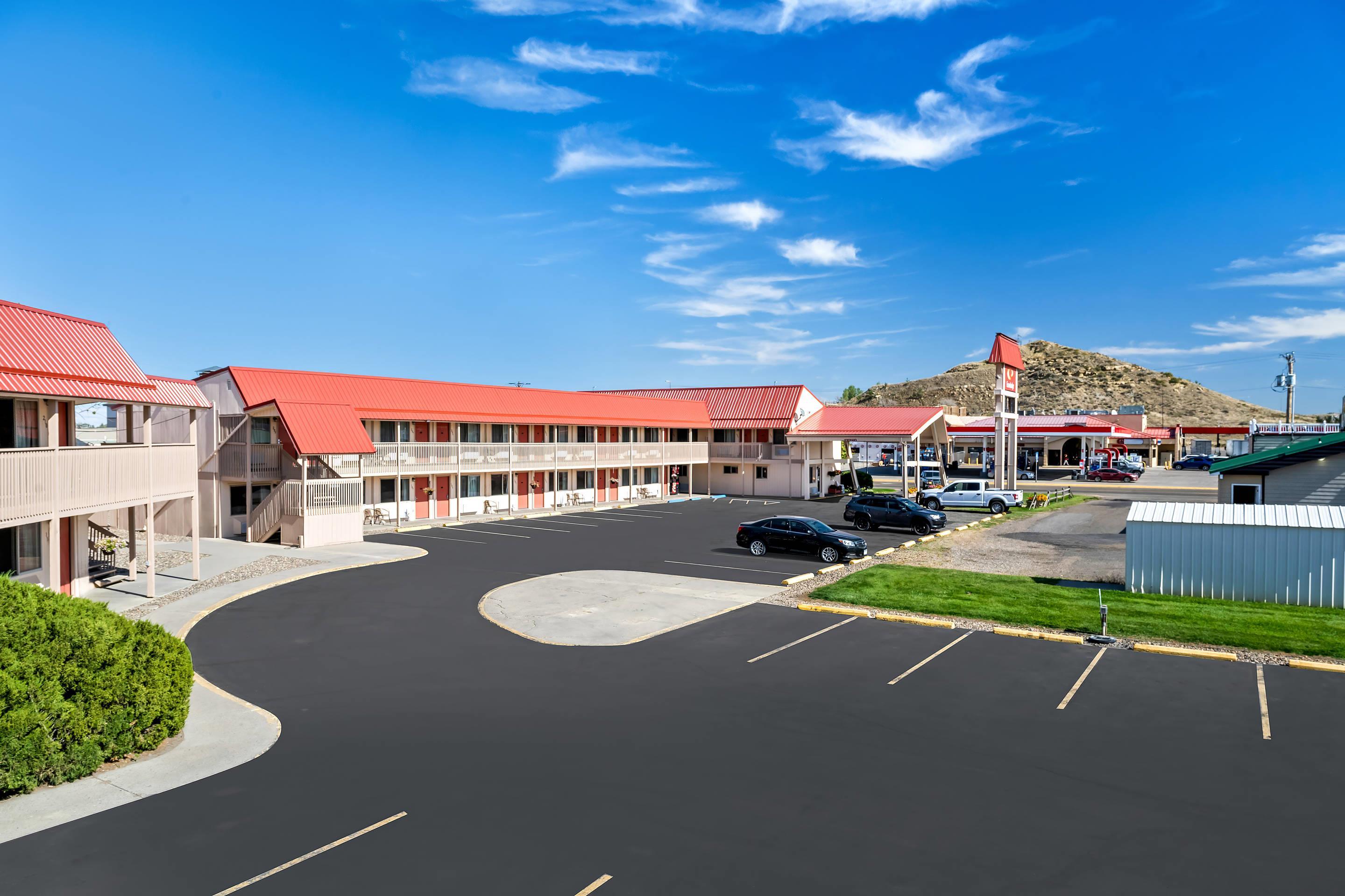 Hotel exterior | Econo Lodge Miles City