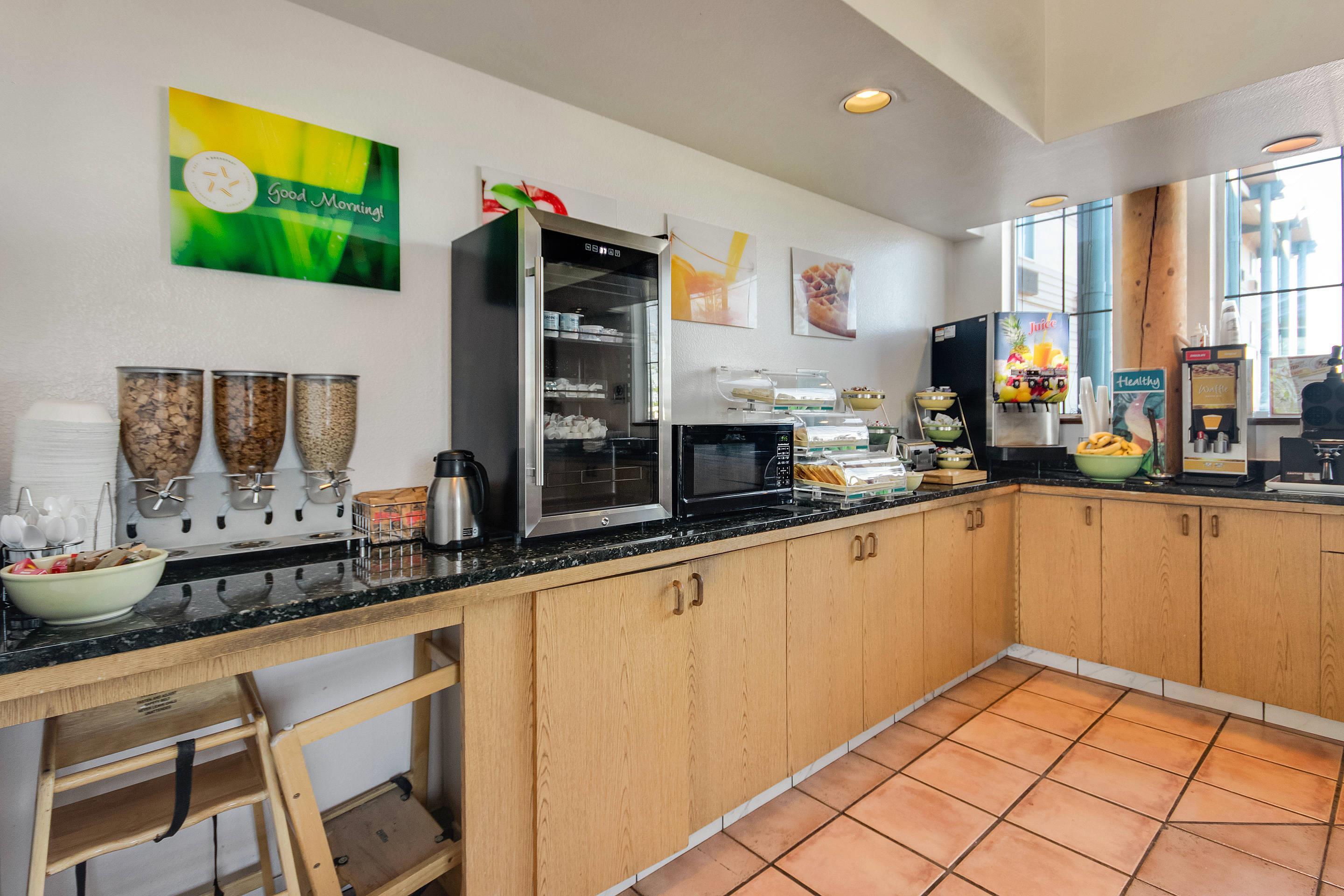Assorted breakfast items | Quality Inn Belgrade - Bozeman Yellowstone Airport