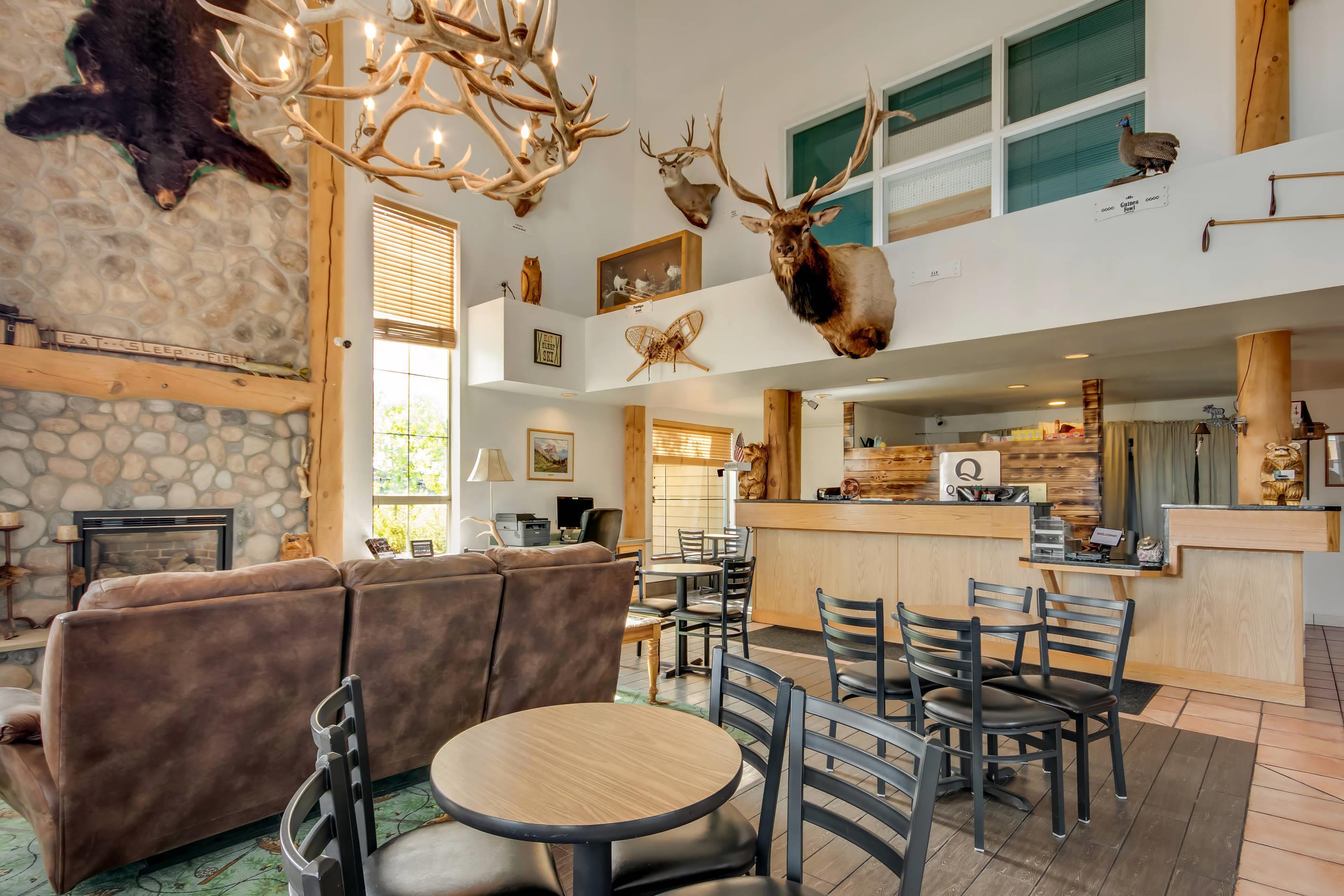 Spacious lobby with sitting area | Quality Inn Belgrade - Bozeman Yellowstone Airport