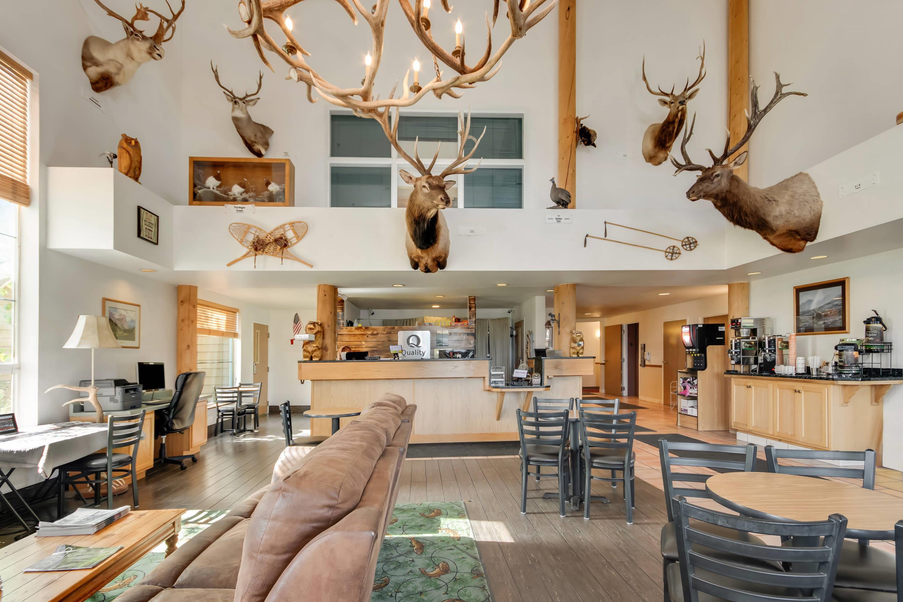 Spacious lobby | Quality Inn Belgrade - Bozeman Yellowstone Airport
