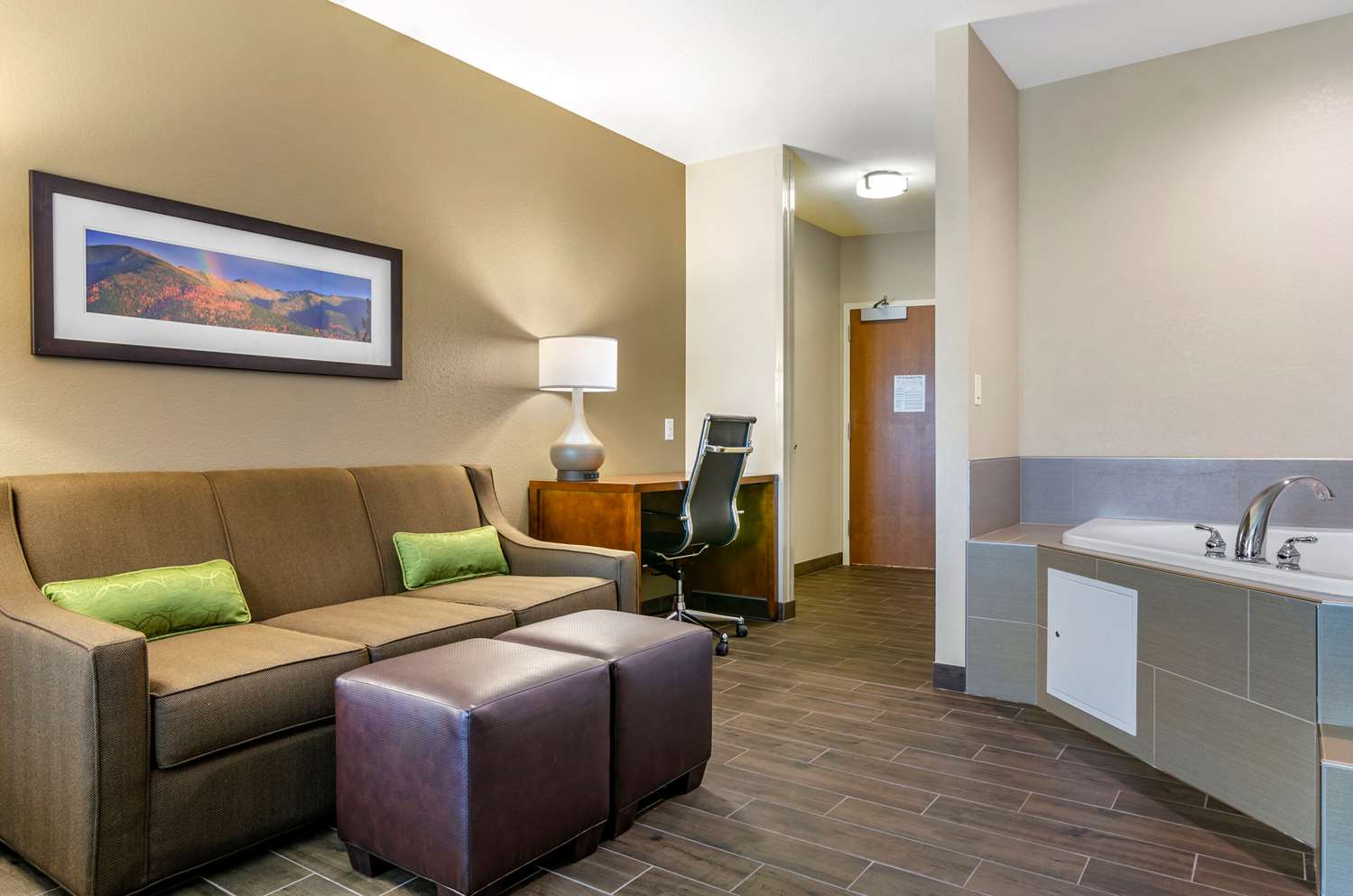 Comfort Suites Helena, MT See Discounts