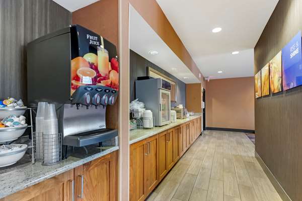 Amenities - Comfort Inn & Suites Great Falls Airport