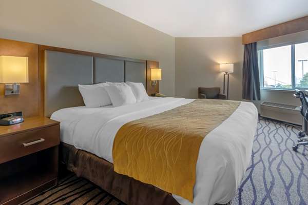  - Comfort Inn & Suites Great Falls Airport