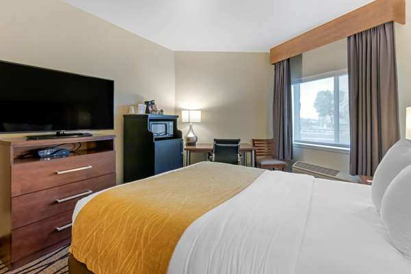  - Comfort Inn & Suites Great Falls Airport