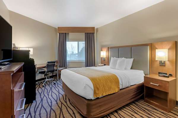 - Comfort Inn & Suites Great Falls Airport