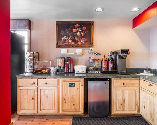 Amenities - Rodeway Inn North Billings