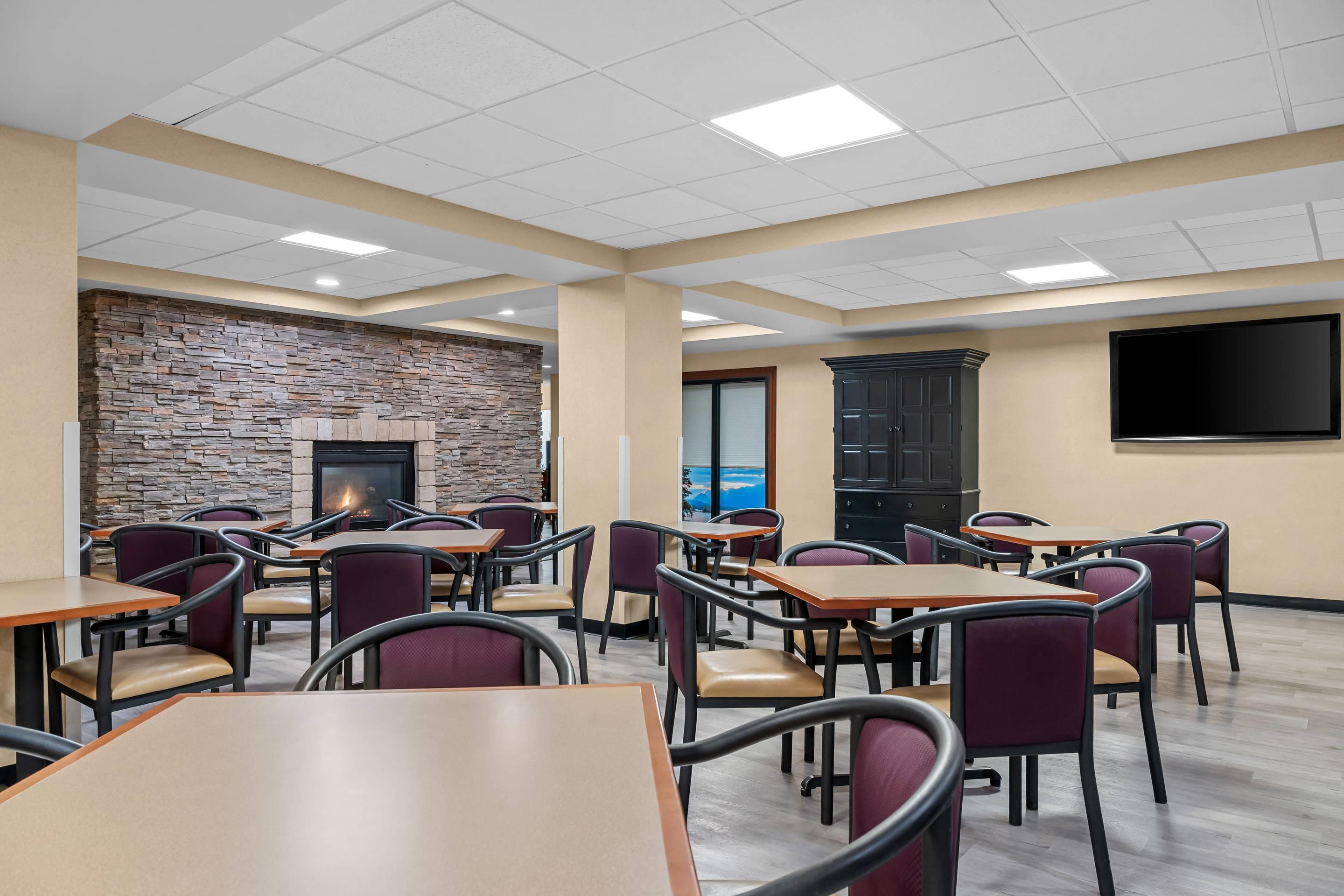 Breakfast area | Big Horn Resort, Ascend Hotel Collection