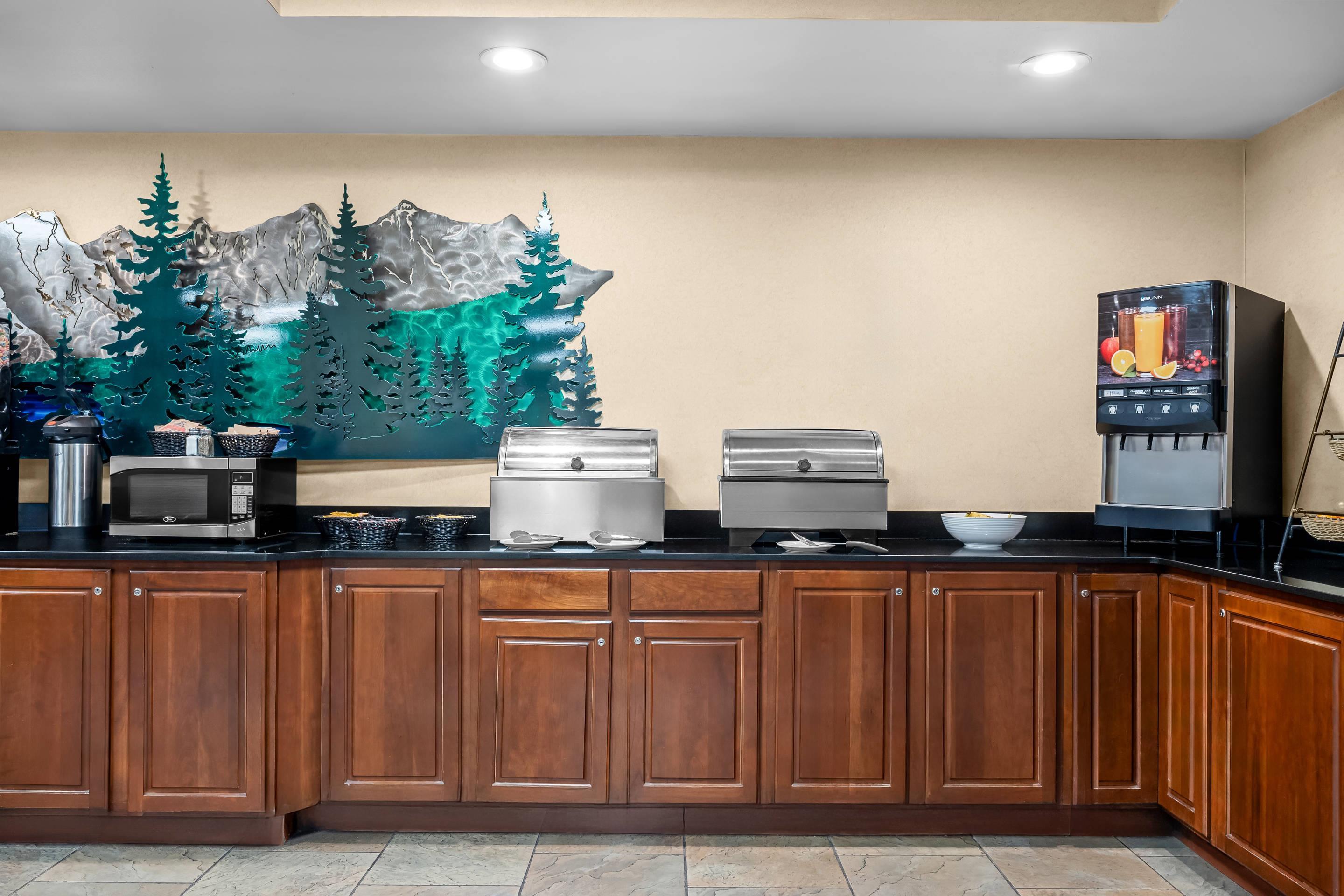 Breakfast area | Big Horn Resort, Ascend Hotel Collection