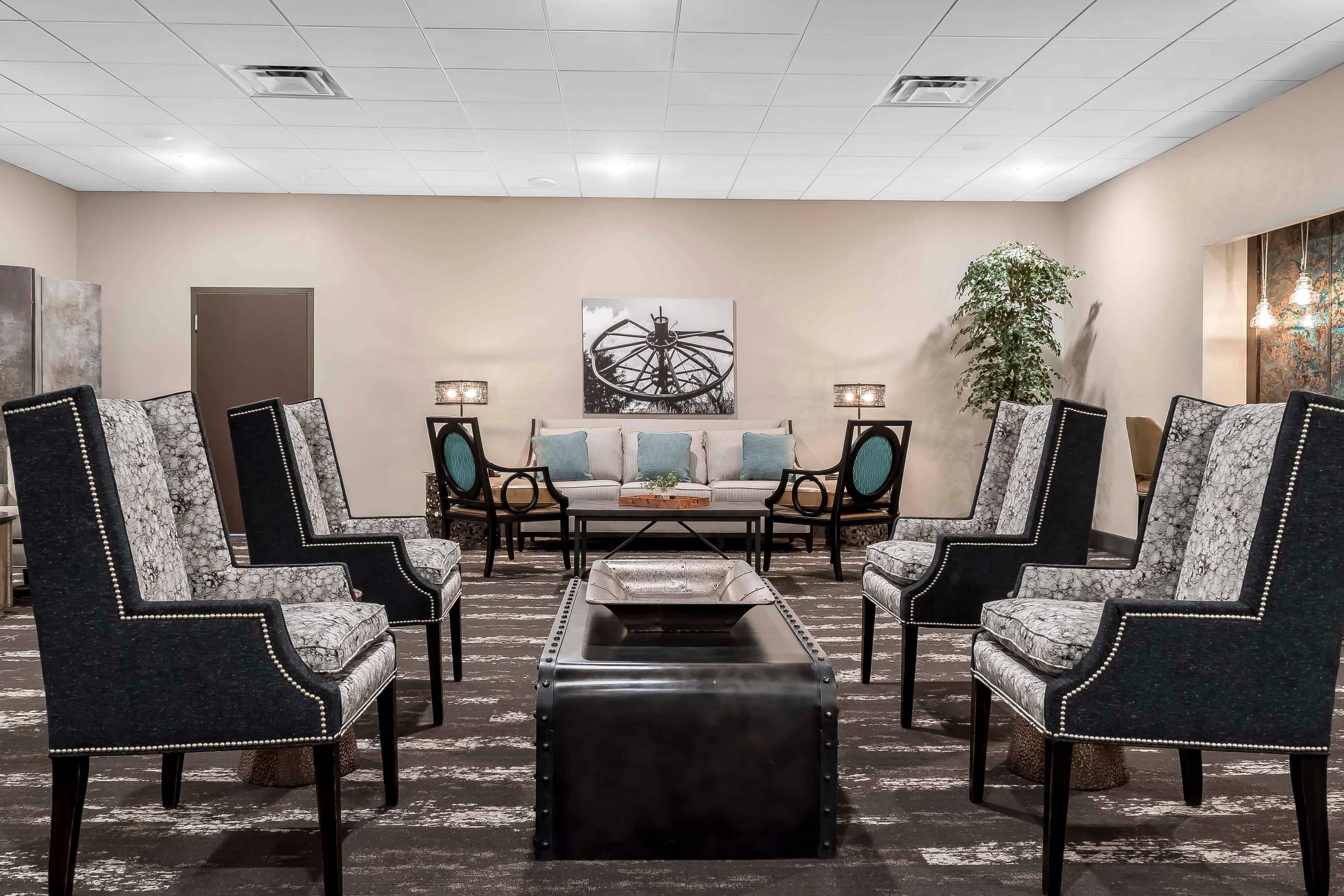 Hotel lobby | Copper King Convention Center, Ascend Hotel Collection