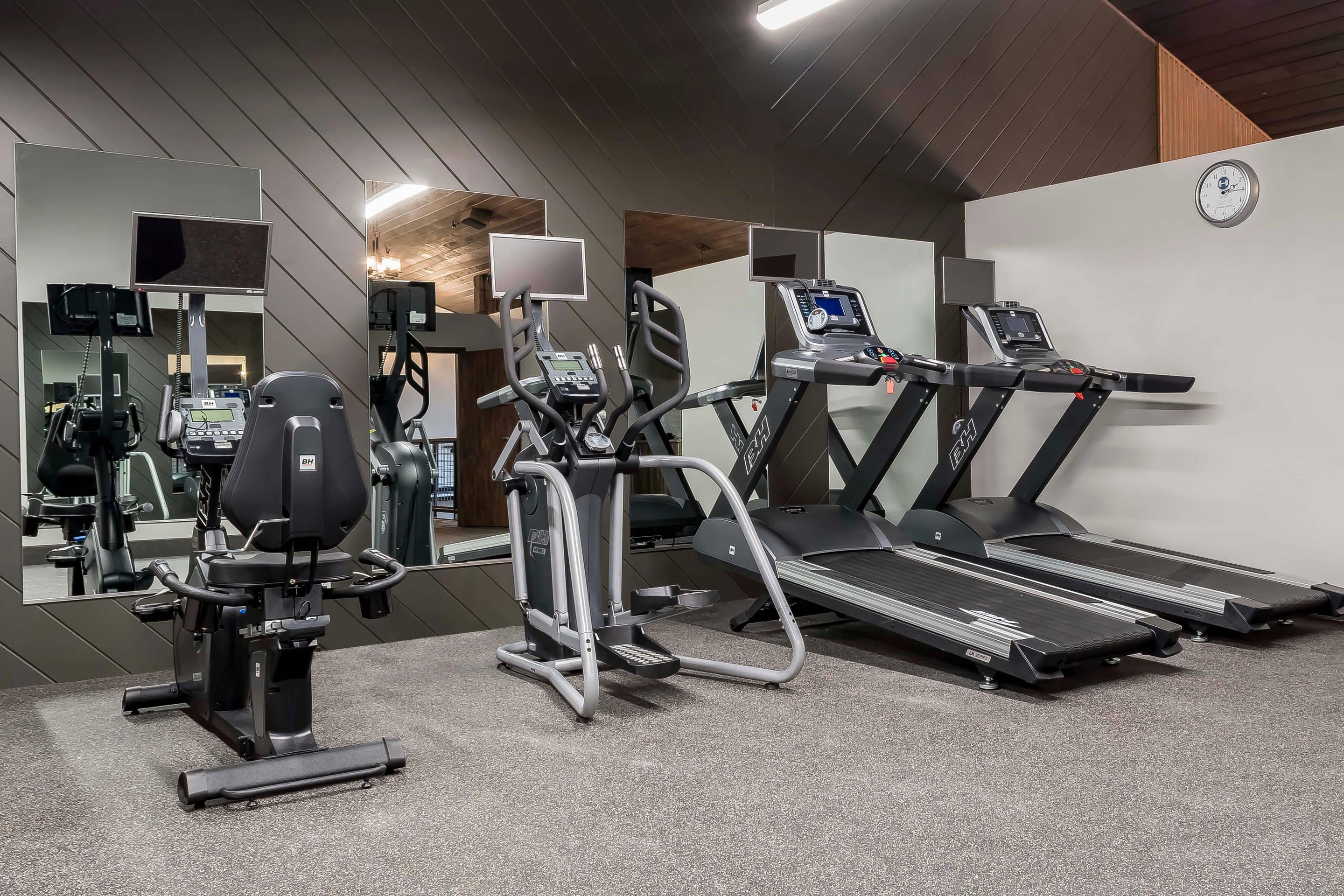 Fitness center | Copper King Convention Center, Ascend Hotel Collection